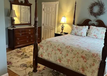 Maple Shade Bed & Breakfast hotel thumbnail 7