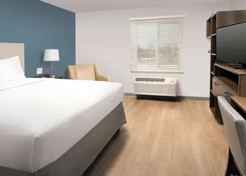 WoodSpring Suites Chicago Tinley Park hotel thumbnail 3