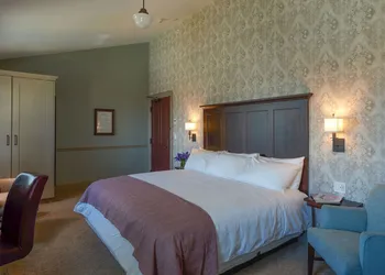 The Groton Inn hotel thumbnail 8