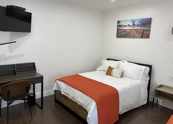 Gatehouse Motel hotel thumbnail 5