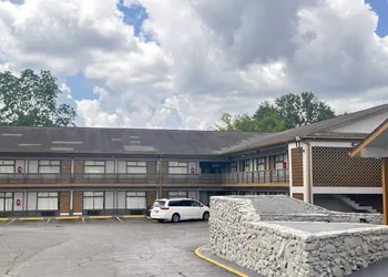 Budget Inn hotel thumbnail 5