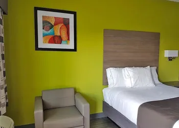 Empire Inn Cypress hotel thumbnail 3