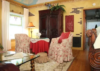 The Old Liberty Schoolhouse B&B hotel thumbnail 6