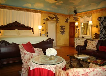 The Old Liberty Schoolhouse B&B hotel thumbnail 7