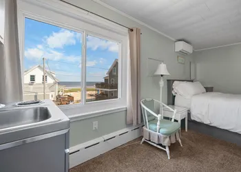 Echo Motel & Oceanfront Properties hotel thumbnail 3