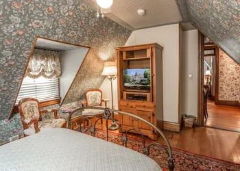 Cedar Crest Inn hotel thumbnail 7