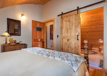 Moss Mountain Inn hotel thumbnail 2