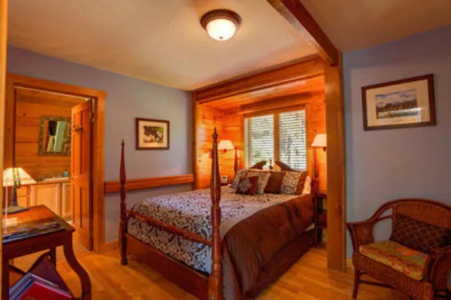 Moss Mountain Inn hotel detail image 6