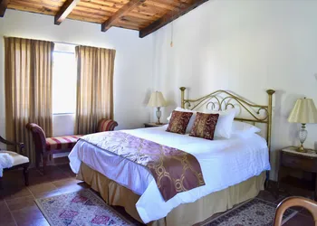Rancho El Parral hotel thumbnail 2