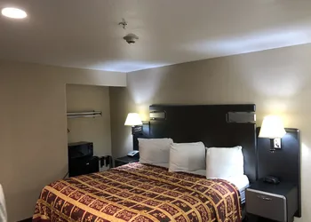 Casa Royal Inn hotel thumbnail 7