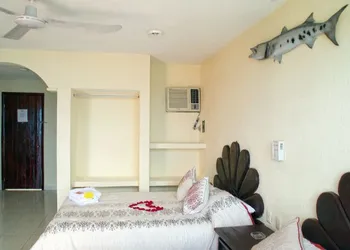 Hotel Barracuda Cozumel hotel thumbnail 2