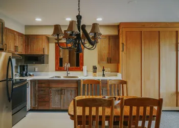 Shoshone Condos at Big Sky Resort hotel thumbnail 3