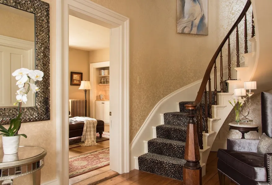 Gothic Eves Inn and Spa Bed and Breakfast hotel detail image 2