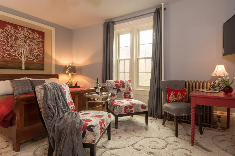 Gothic Eves Inn and Spa Bed and Breakfast hotel detail image 6