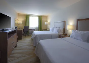 Holiday Inn Express & Suites Celaya by IHG hotel thumbnail 5