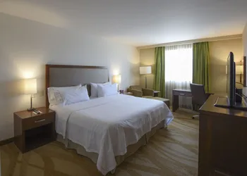 Holiday Inn Express & Suites Celaya by IHG hotel thumbnail 7