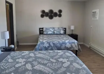 Golden Arrow Motel hotel thumbnail 5