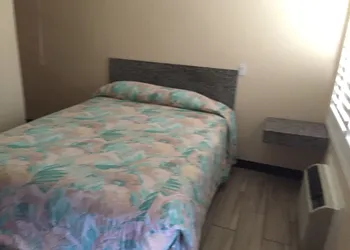 Ace Budget Motel hotel thumbnail 3