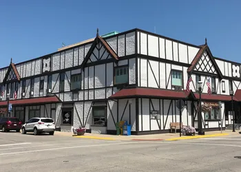 The Sherman Inn hotel thumbnail 2