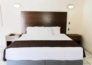 Hotel Sntenario hotel thumbnail 7