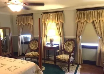 River House Lodge hotel thumbnail 7
