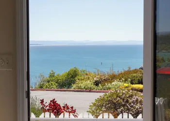 The Lookout at Trinidad Bay hotel thumbnail 2