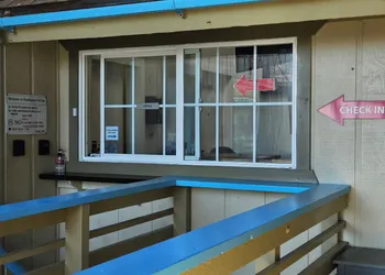 Huntington Surf Inn hotel thumbnail 2