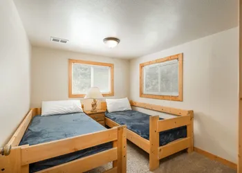 Ponderosa Lodge hotel thumbnail 4