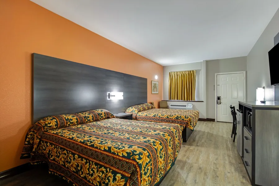 Executive Inn & Suites hotel detail image 6