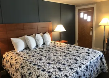 Edenbrook Motel hotel thumbnail 3