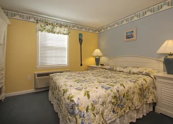 Colonial Acres Resort hotel thumbnail 5