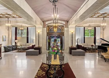 WorldMark Seattle - The Camlin hotel thumbnail 2