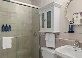 WorldMark Seattle - The Camlin hotel thumbnail 6