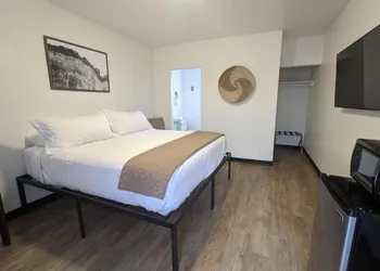 Mac's Motel hotel thumbnail 5