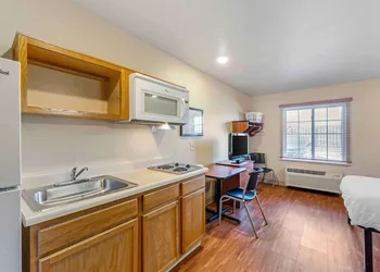 Extended Stay America Select Suites - Cleveland - Mentor hotel thumbnail 5