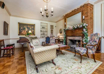 Wayside Inn hotel thumbnail 3