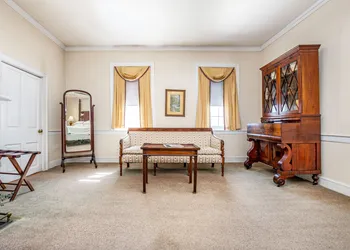 Wayside Inn hotel thumbnail 6