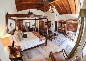 La Buena Vibra Wellness Resort & SPA hotel thumbnail 3