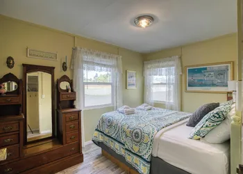 Ocean Spray Beach Resort hotel thumbnail 8