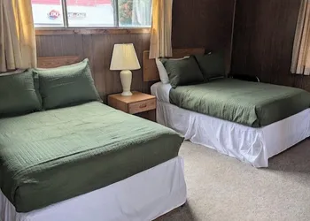 Cool City Motel hotel thumbnail 2
