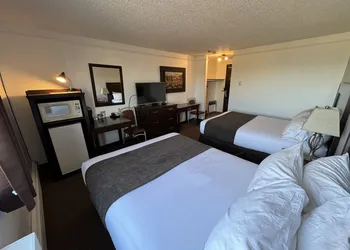 River Inn hotel thumbnail 5