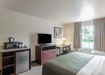 Cobblestone Hotel & Suites - Greenville hotel thumbnail 4