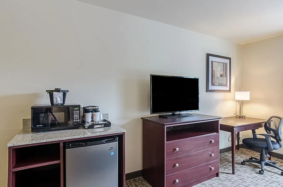 Cobblestone Hotel & Suites - Greenville hotel detail image 6