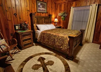 Live Oak B&B hotel thumbnail 2