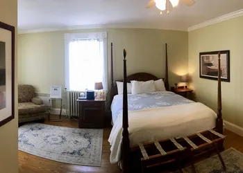 Treadwell Inn hotel thumbnail 8