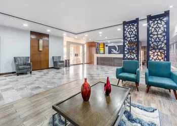 Quality Inn Piedras Negras hotel thumbnail 2