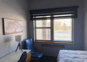 Manoir D'Youville hotel thumbnail 4