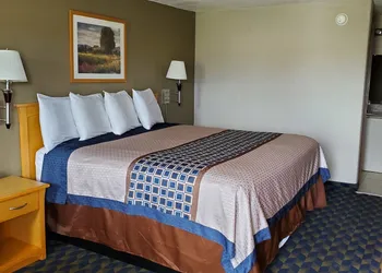 Budget Inn Express Douglas hotel thumbnail 6
