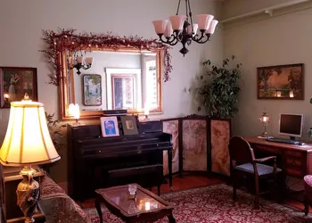 Old Wheeler Hotel hotel thumbnail 2