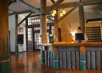Paradise Inn hotel thumbnail 2